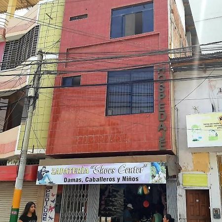 Guest House Tumbes Bagian luar foto