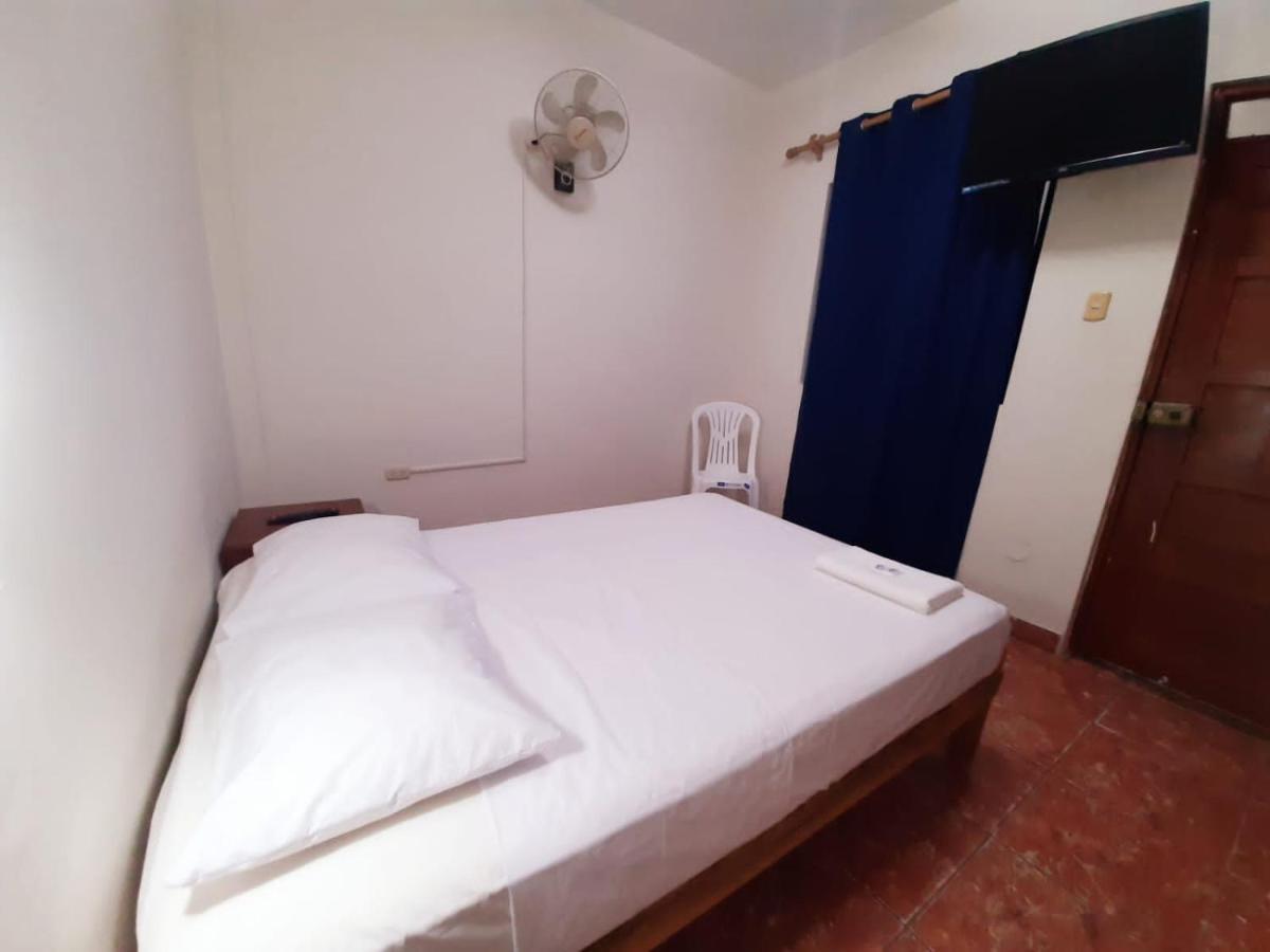 Guest House Tumbes Bagian luar foto