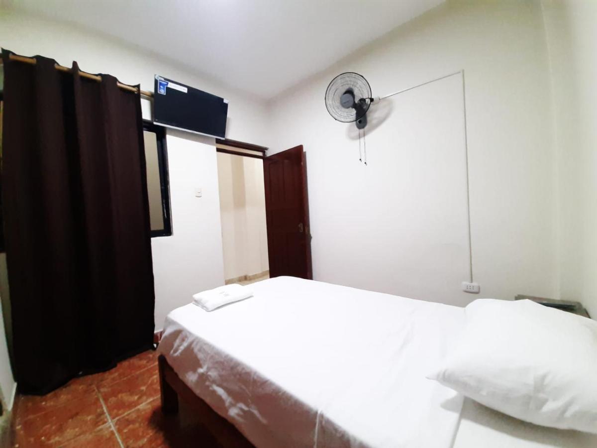Guest House Tumbes Bagian luar foto