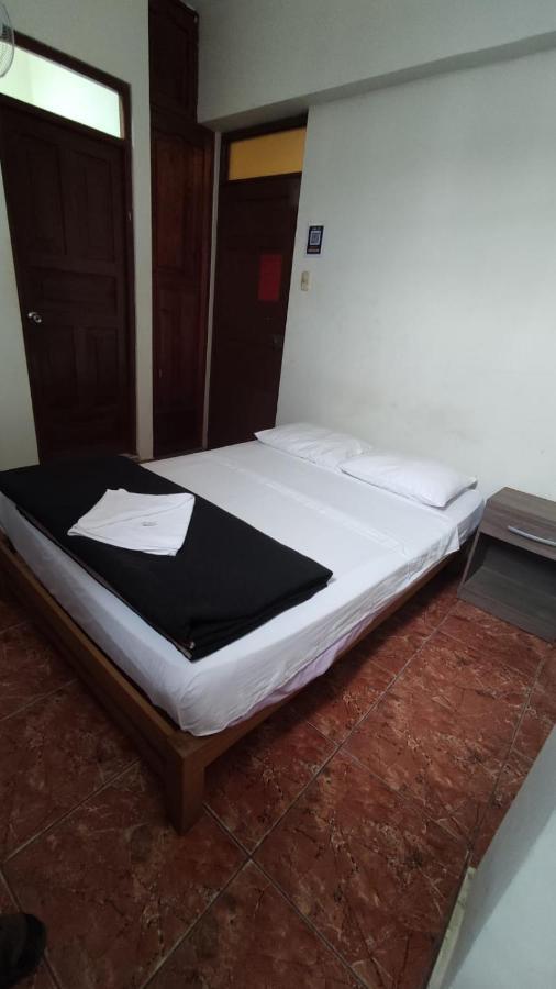 Guest House Tumbes Bagian luar foto