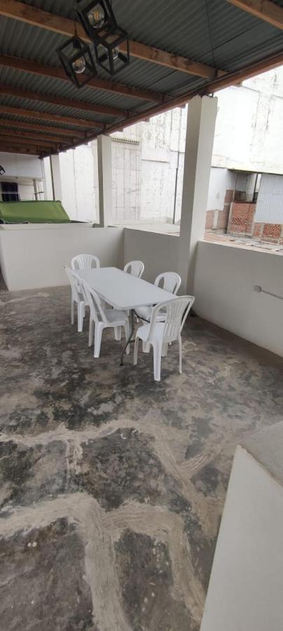 Guest House Tumbes Bagian luar foto