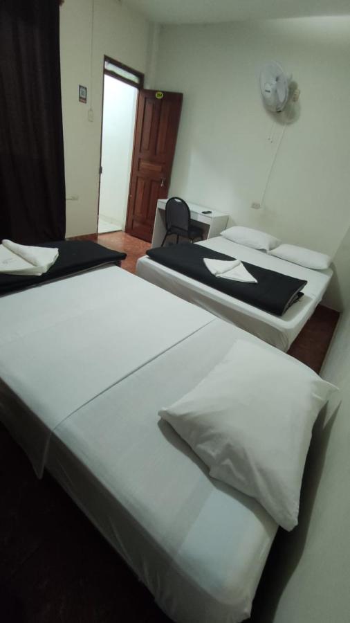 Guest House Tumbes Bagian luar foto