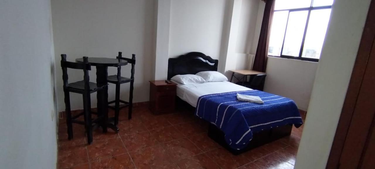 Guest House Tumbes Bagian luar foto